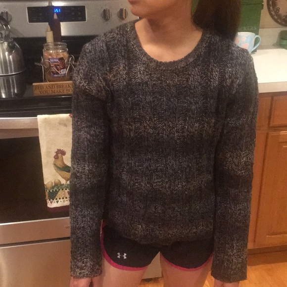 Cute euc large sweater wore twice - Picture 3 of 7